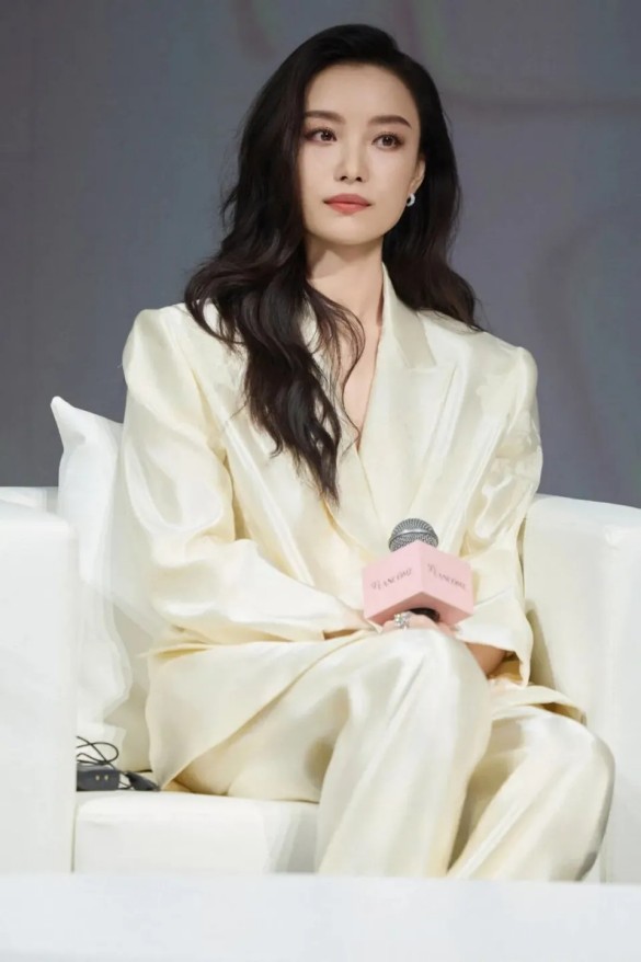 拿下“世界级”，广州要重返全国第一？