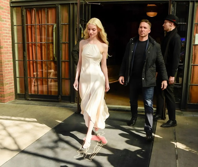 汪小菲透露小儿子大名还没确定，把难题直接抛给婆婆张兰，可能会随母姓，豪门姓氏大战一触即发！